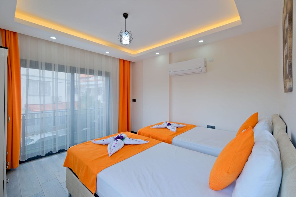 2rd Bedroom