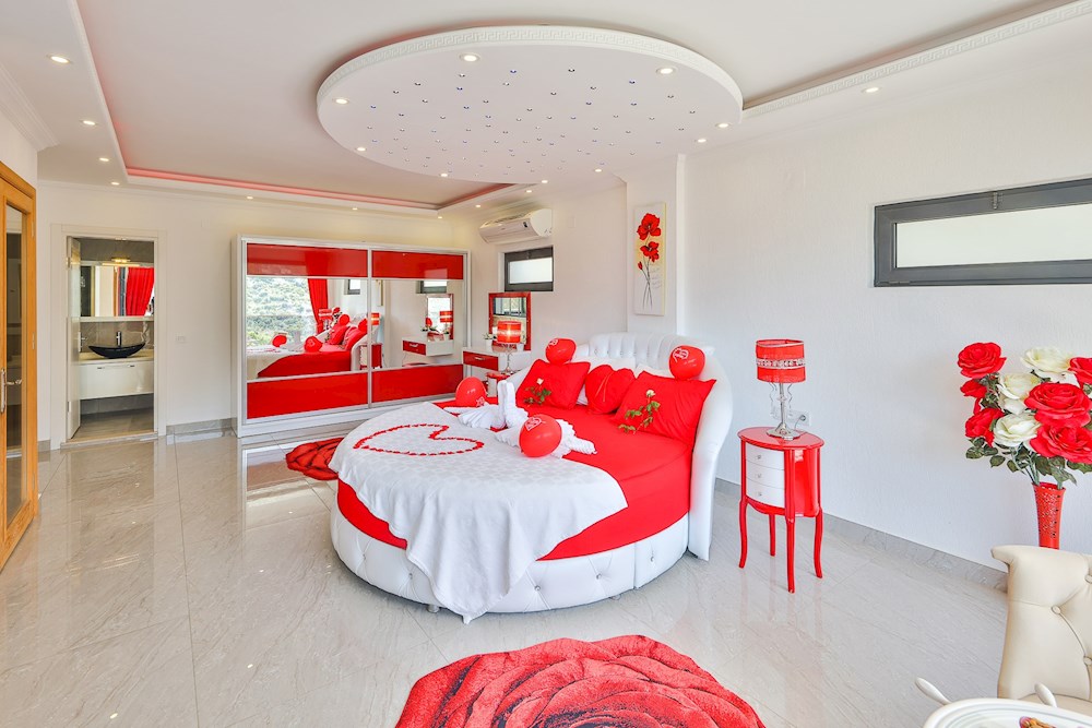  1. Bedroom