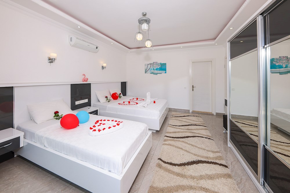  2. Bedroom