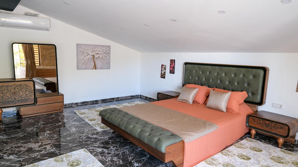 1. Bedroom