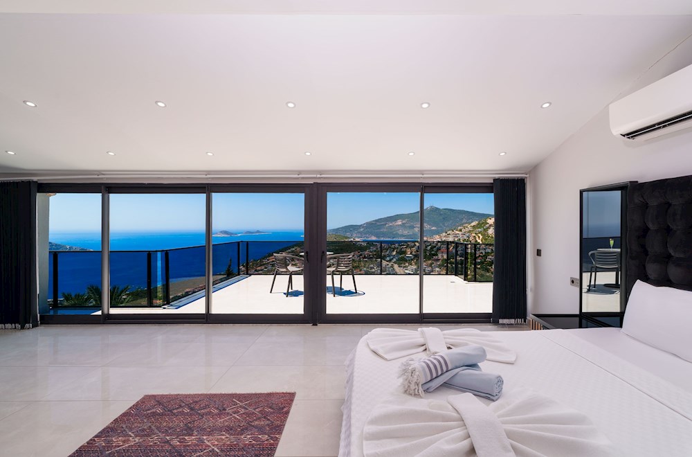  1. Bedroom