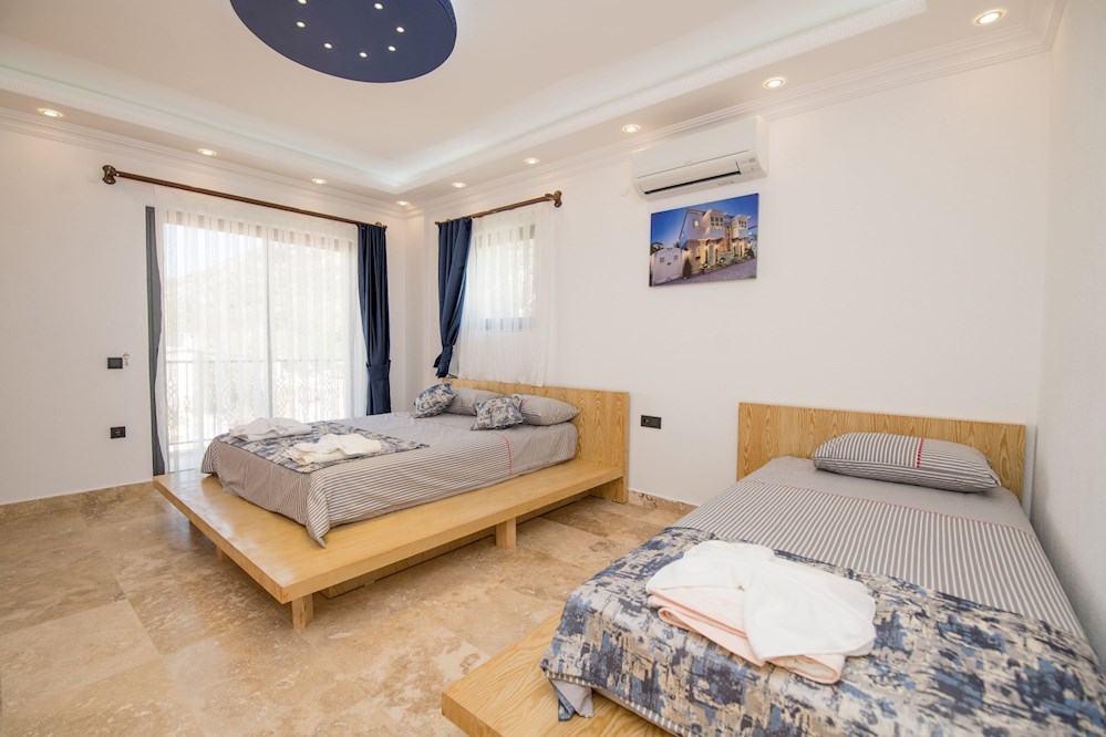 2nd Bedroom