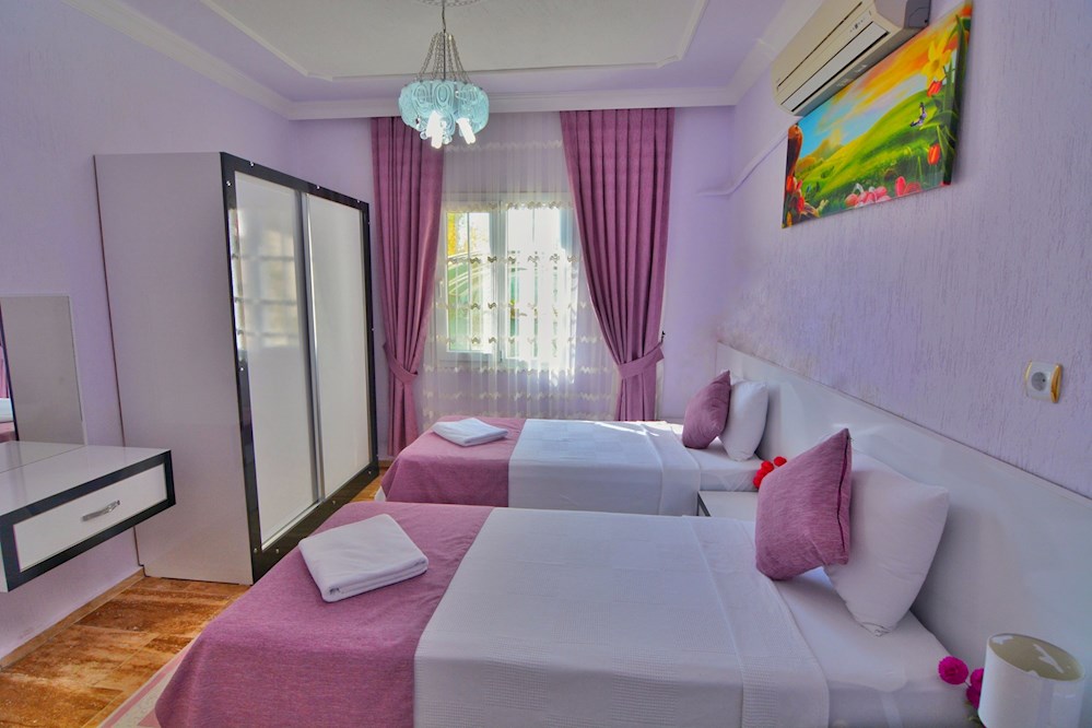 2nd Bedroom