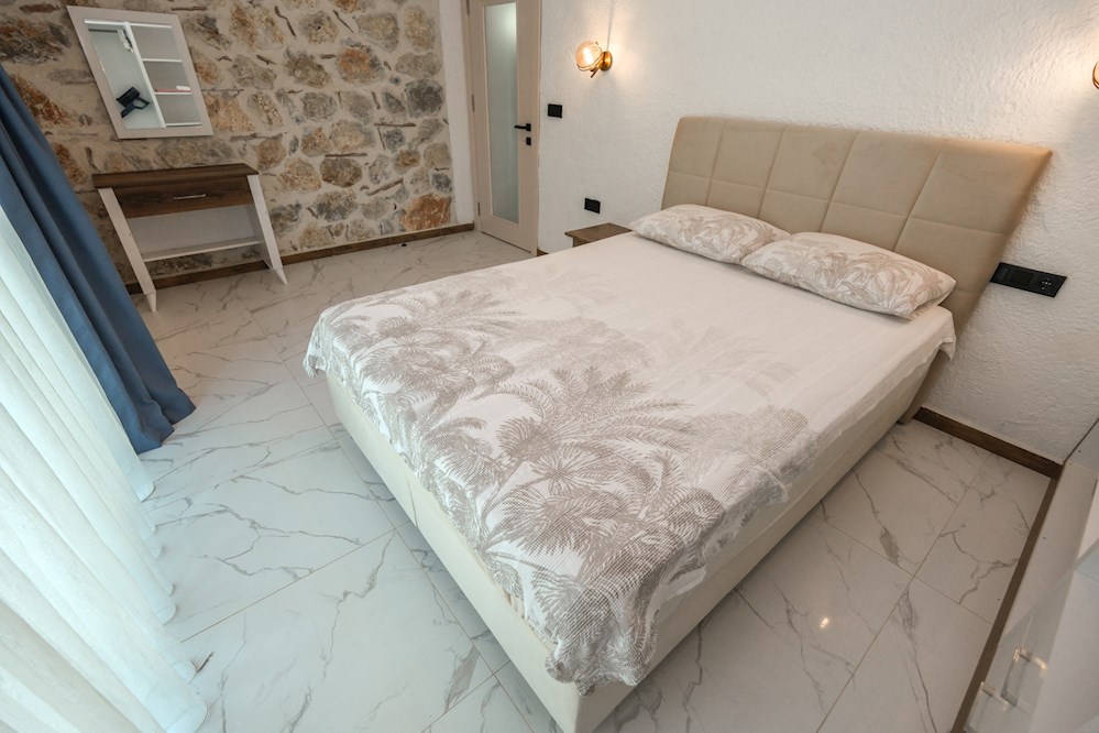 1.Bedroom