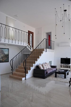 VİLLA İZTUZU