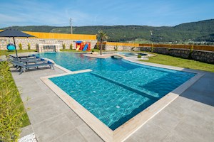 VİLLA LUCENTA