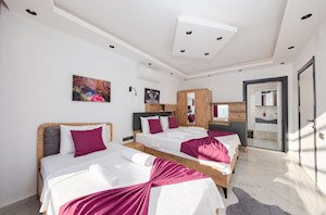 VİLLA PETALO-1