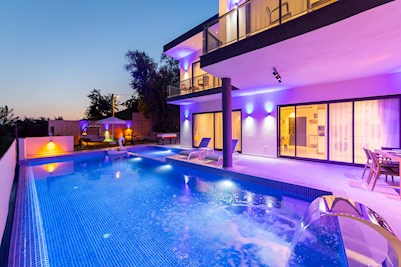 VİLLA JAX