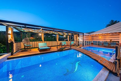 VİLLA REGULUS