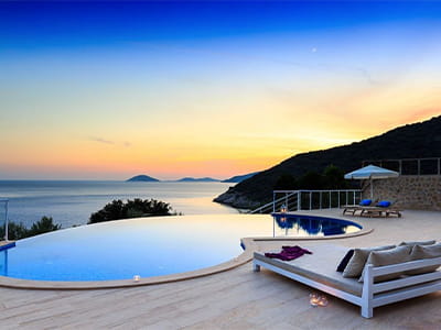 /deniz-manzarali-villa